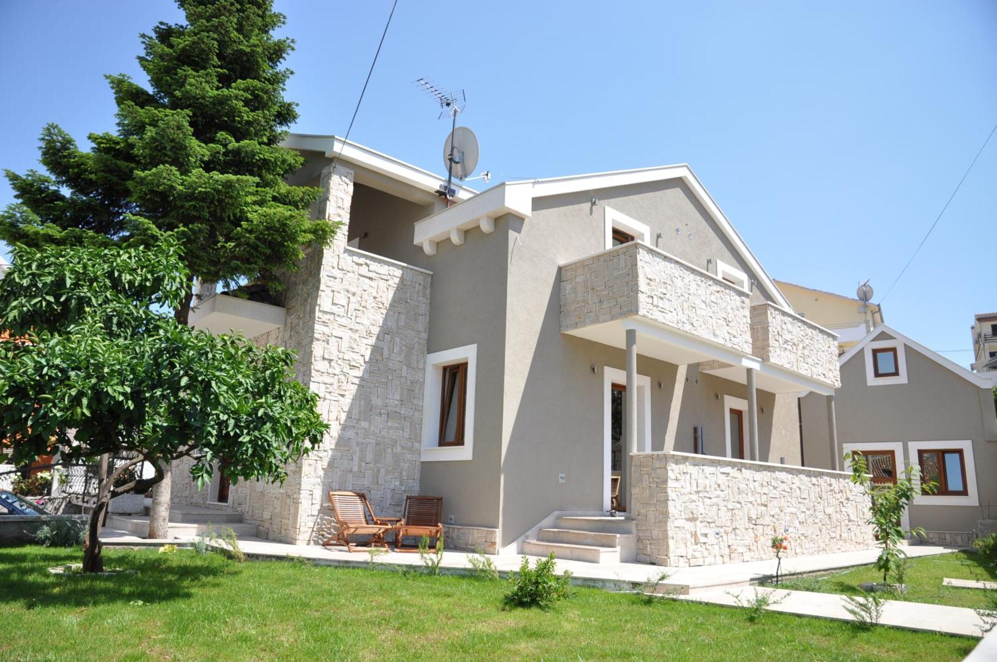 Villa Lucica Trogir Exterior photo